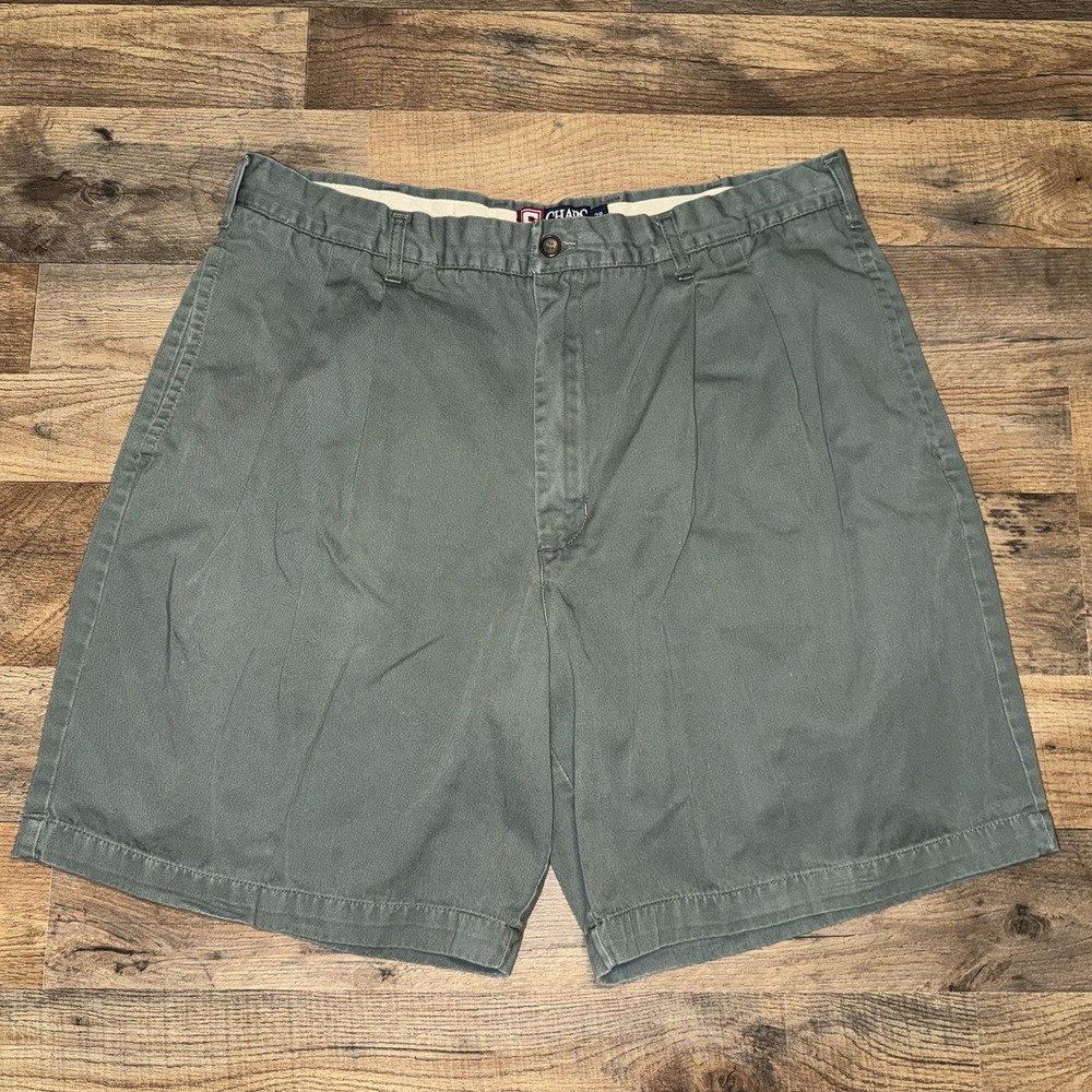 Vintage Chaps Ralph Lauren Men's Shorts Size 38‎ Green Pleated